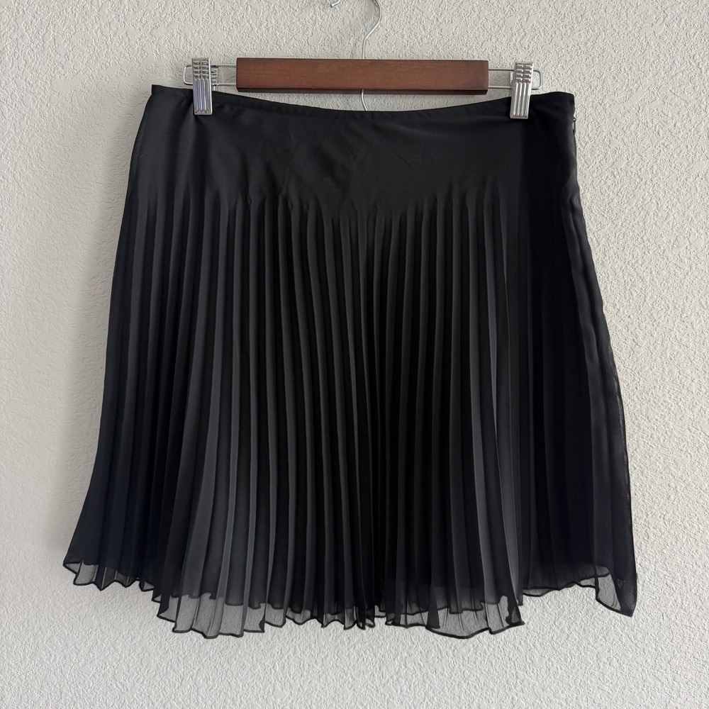 Express Black Chiffon Pleated A-Line Skirt Lined Size 8 Whimsigoth Gilmore girls